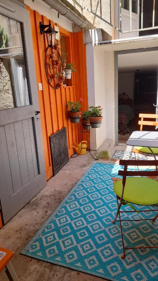 Sur Le Chemin Bed & Breakfast Auvillar Exterior photo
